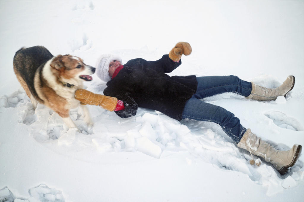 texas_snow_angel_with_dog_by_rufusthered-dbww2x4.jpg